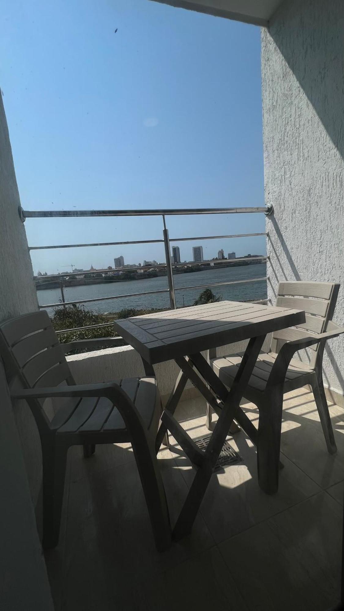 Cartagena Bahia 79 Apartasuites Cerca Al Centro المظهر الخارجي الصورة